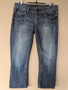 Vintage Guess Y2K early 2000's Low Rise Capri Jeans